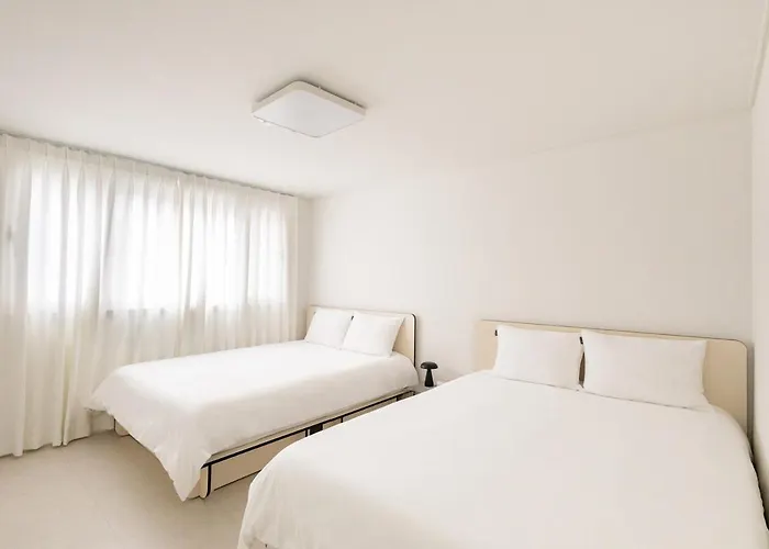 Daire Cozy & Light-filled, Your Wishlisted Travel Seul
